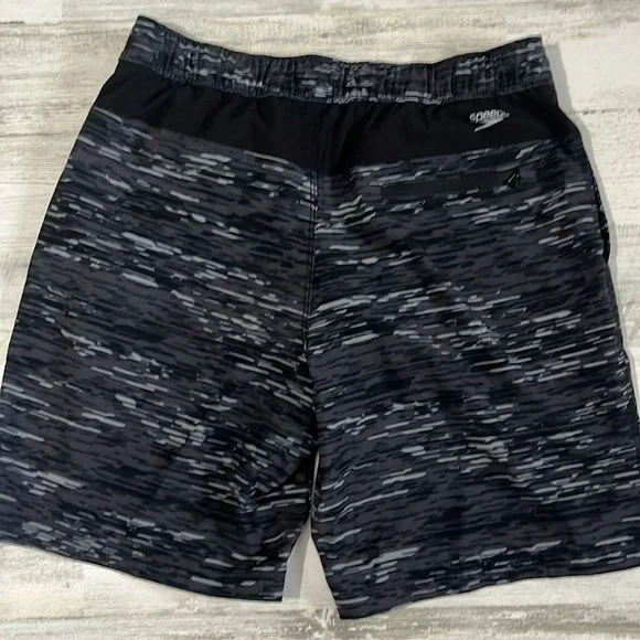 Speedo Swim Trunks Size Small - Picture 3 of 9